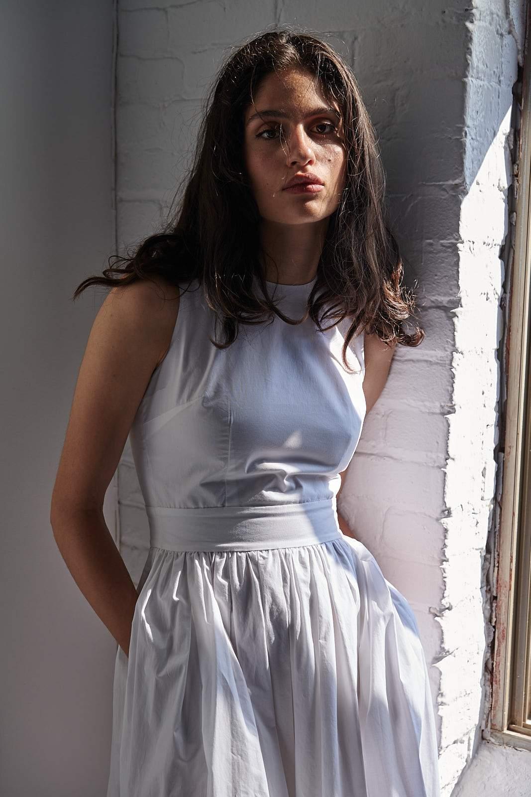 ANNA DRESS MODEL 5 - WHITE - Room 502