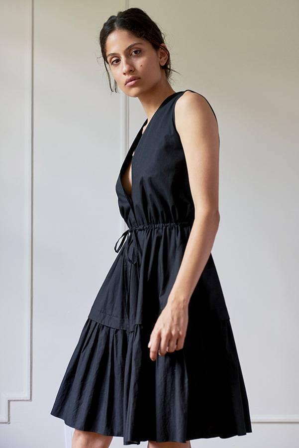 DRAWSTRING DRESS MODEL 1 VERONICA BLACK - Room 502