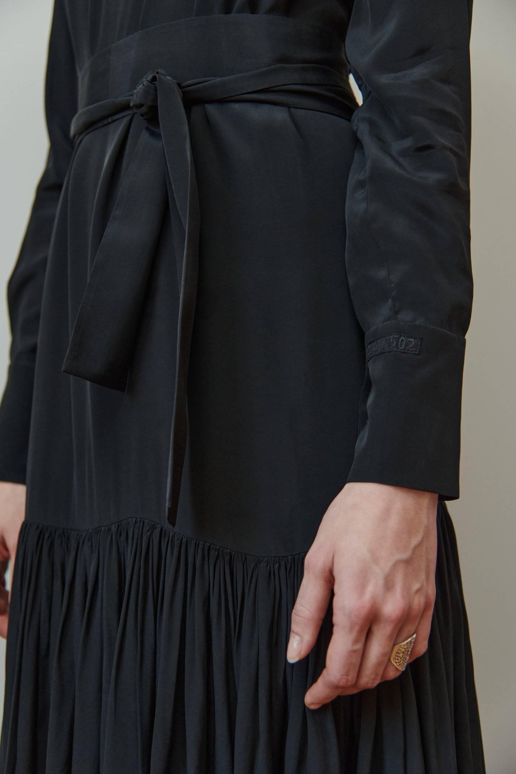 JEANNE LONG DRESS MODEL 15 - BLACK - Room 502