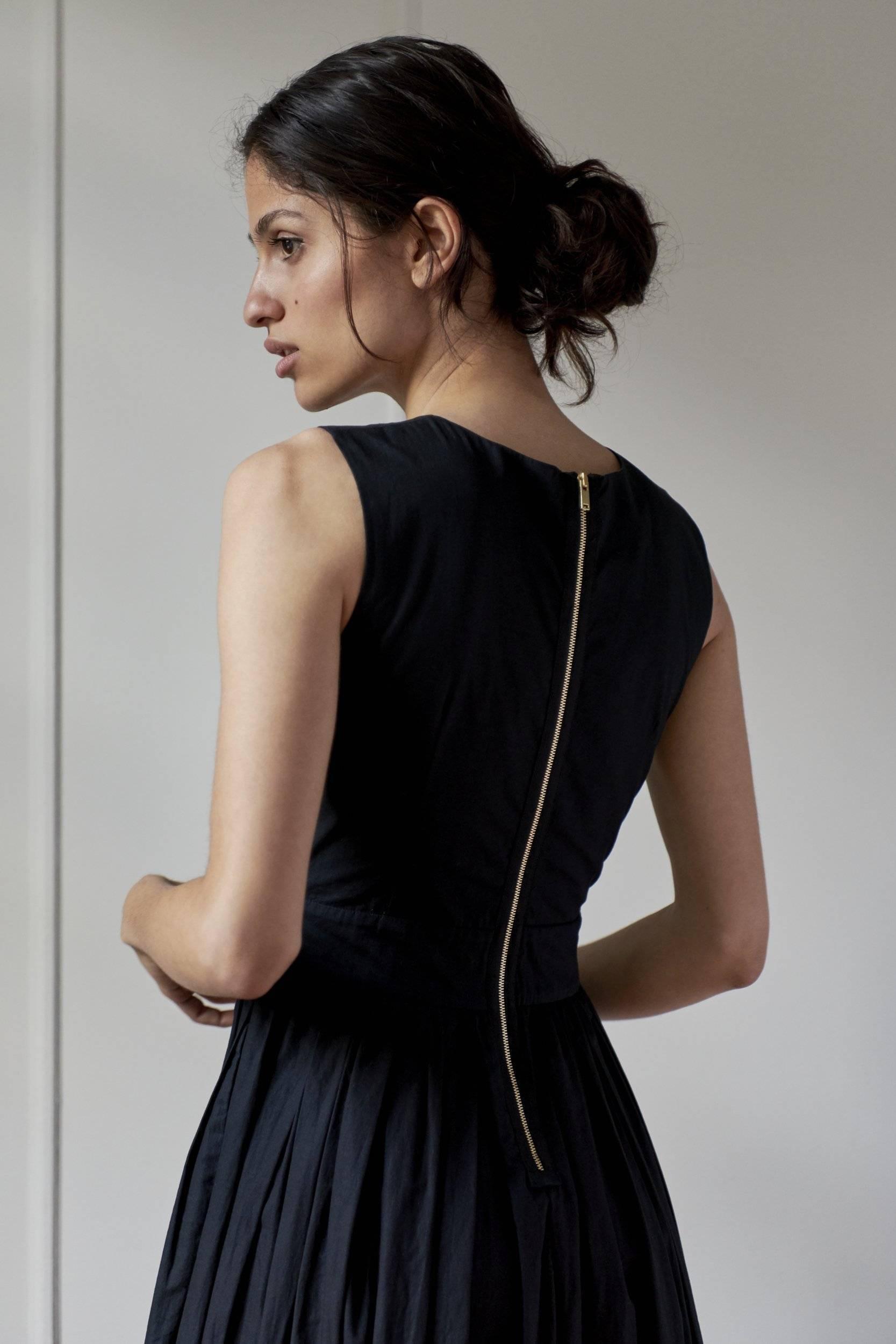LUXURY SLEEVELESS DRESS - ANNA COTTON - BLACK - Room 502
