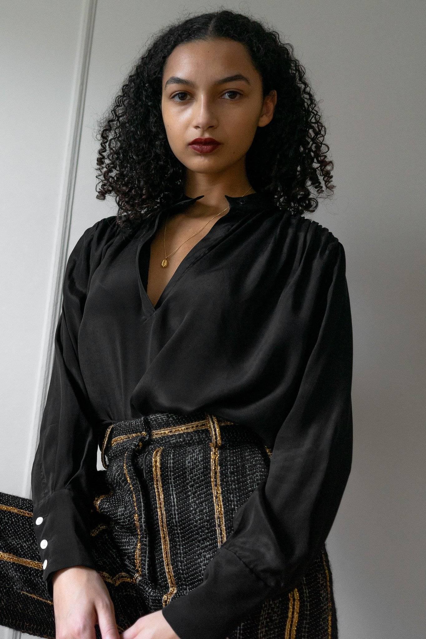 PAULA BLOUSE MODEL 14 BLACK - Room 502