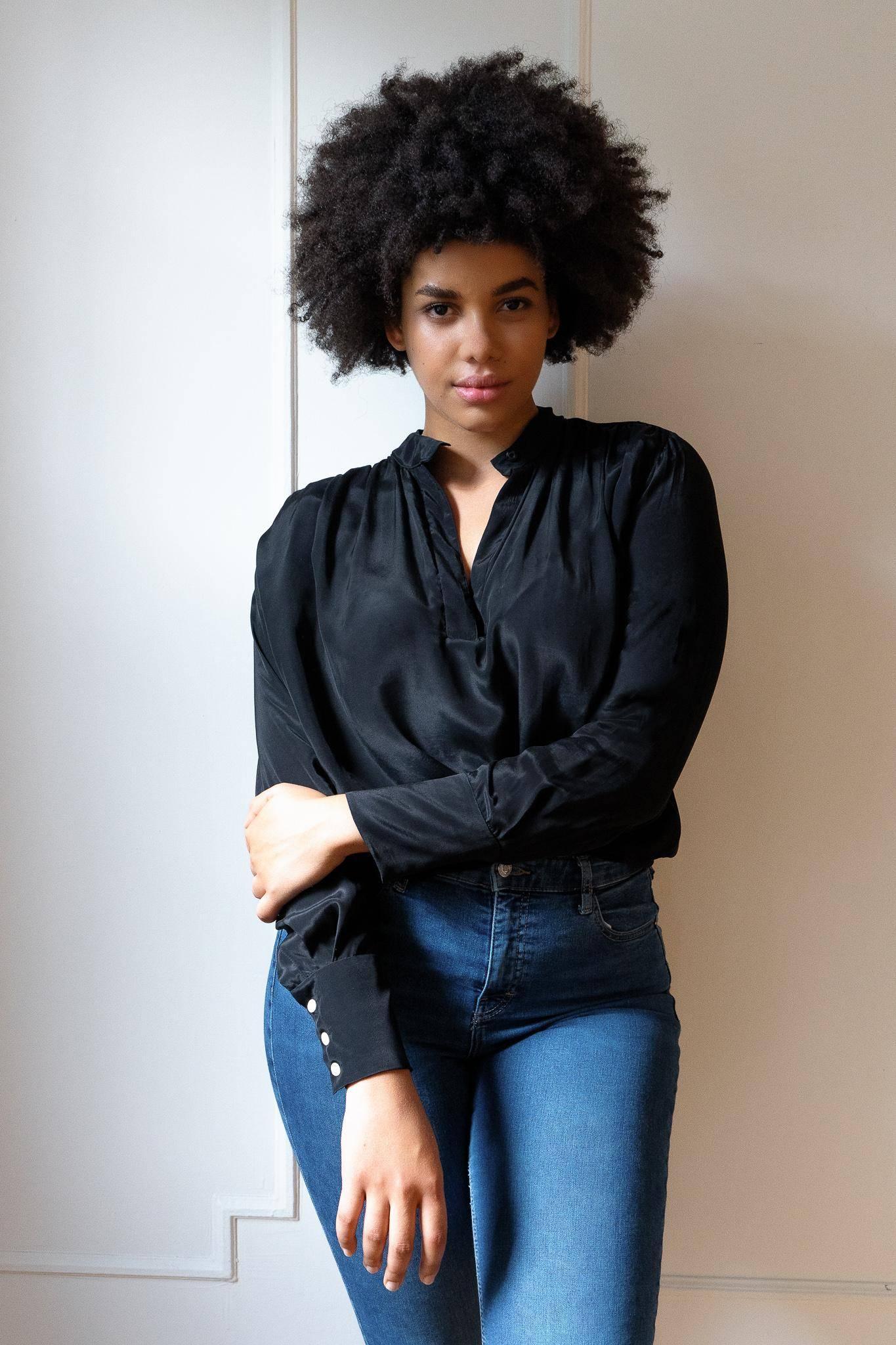 PAULA BLOUSE MODEL 14 BLACK - Room 502