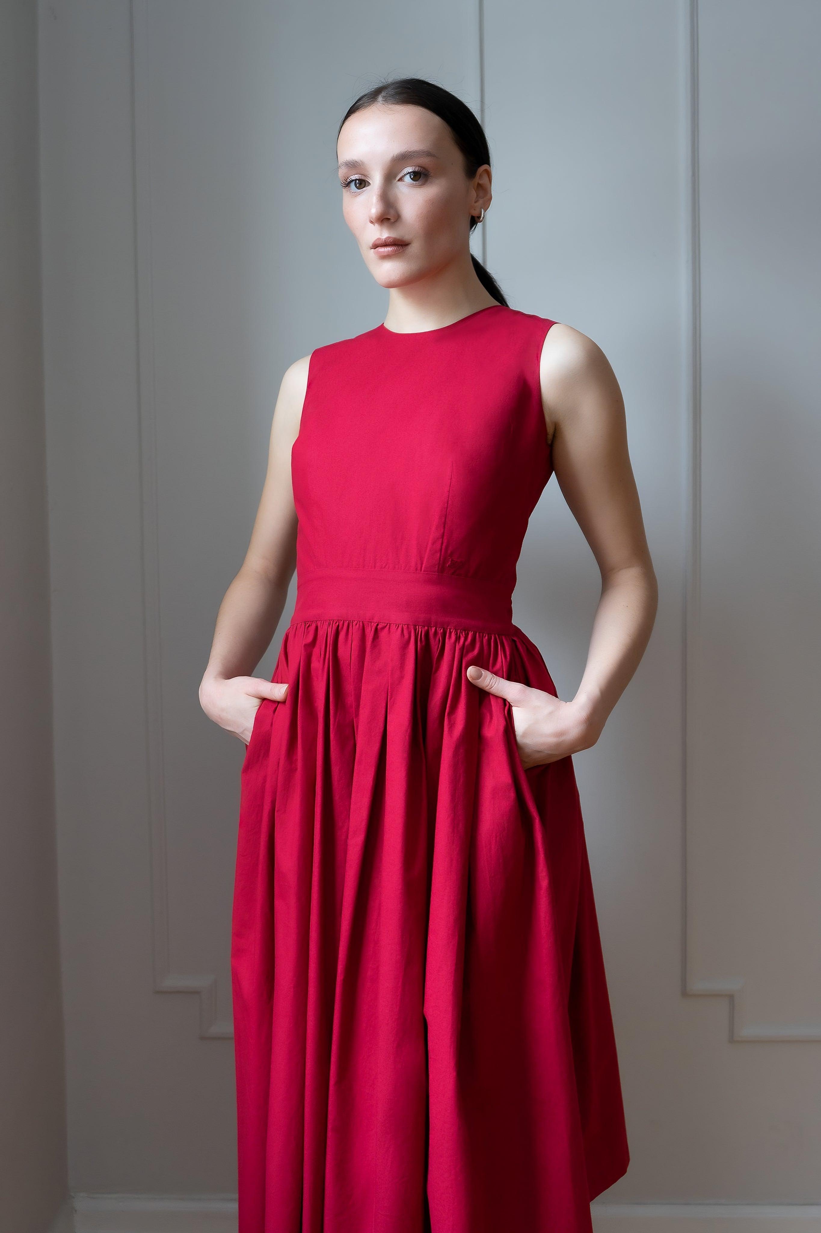 SLEEVELESS LUXURY DRESS - ANNA COTTON - RED - Room 502