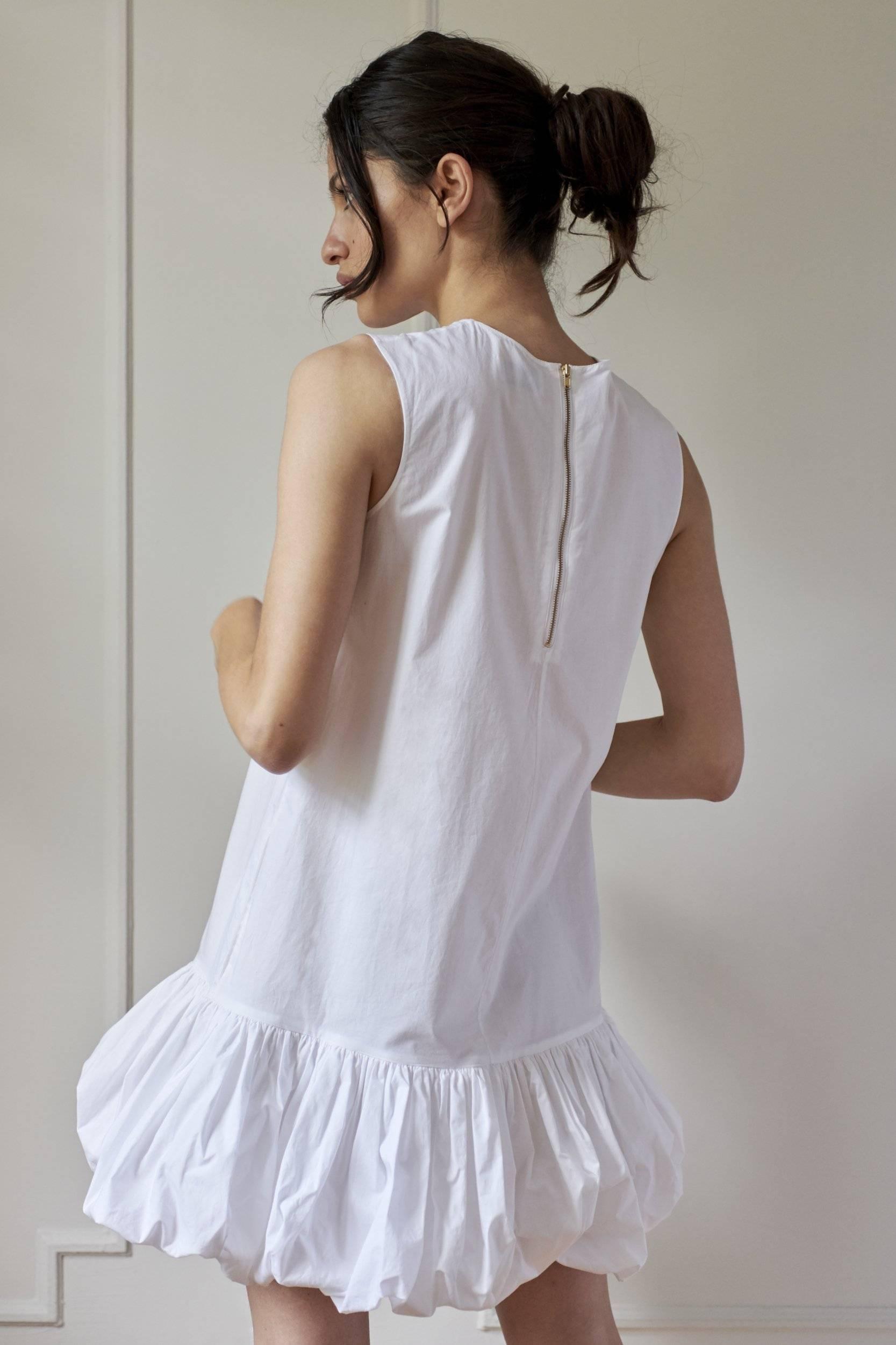 TRAPEZE DRESS - MODEL 4 - YARA - WHITE - Room 502