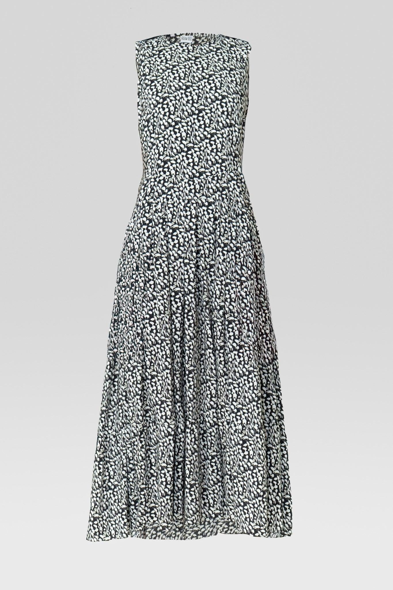 Luxury Sleeveless Print Dress by Room 502