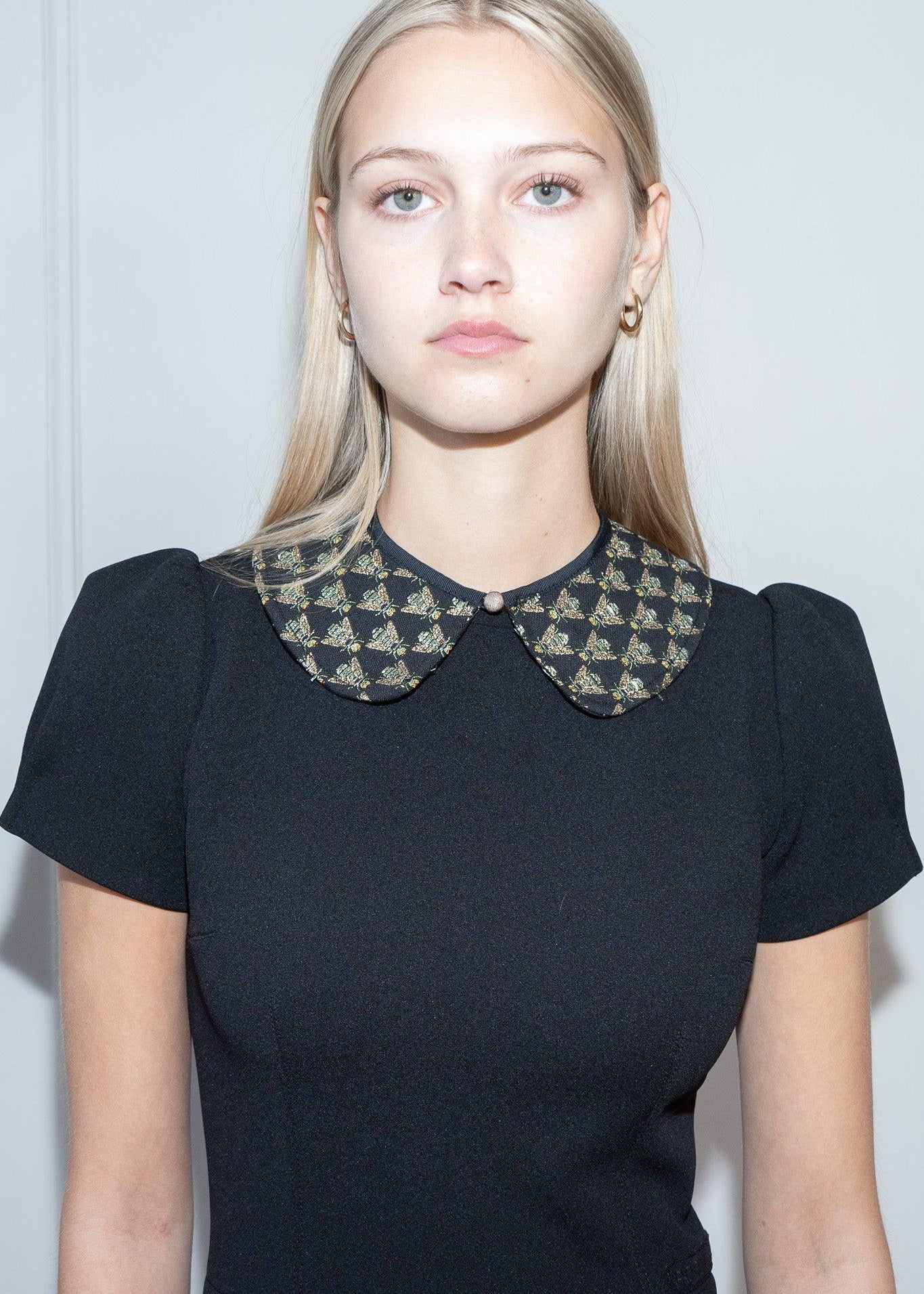 COLETTE DETACHABLE COLLAR | ROYAL METALLIC BEE'S - Room 502