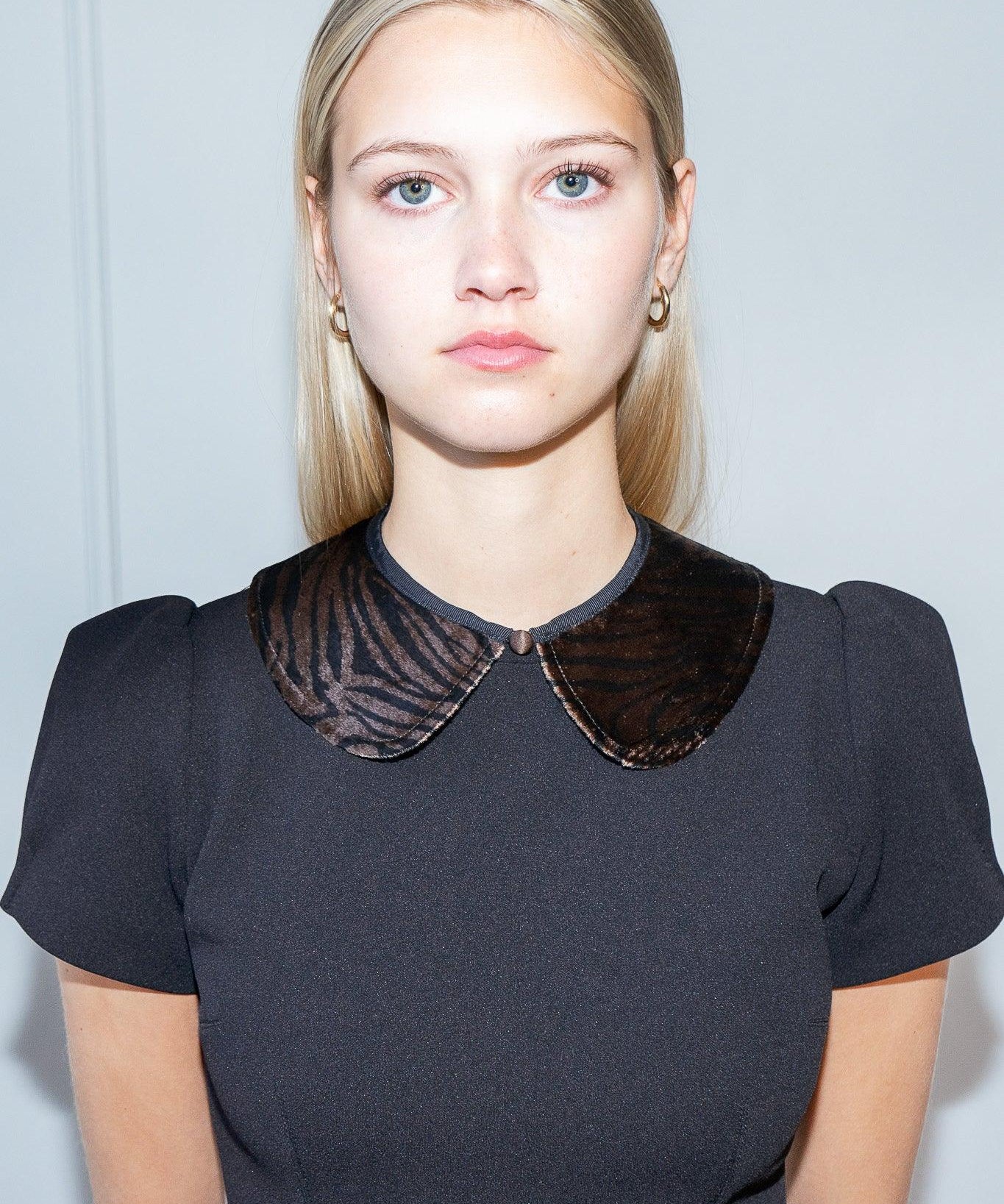 COLETTE DETACHABLE COLLAR | VELVET ZEBRA - Room 502