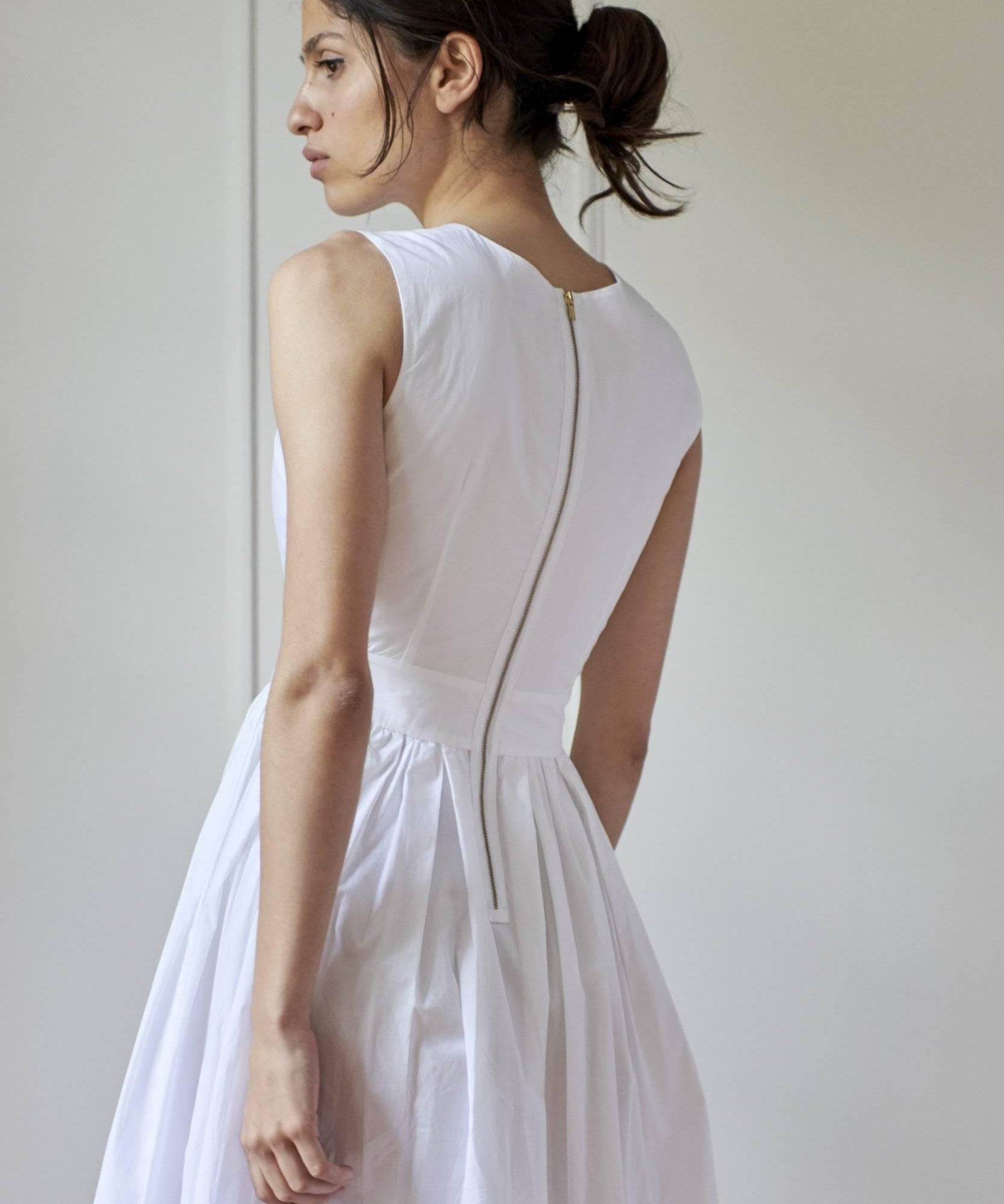 ANNA DRESS MODEL 5 - WHITE - Room 502