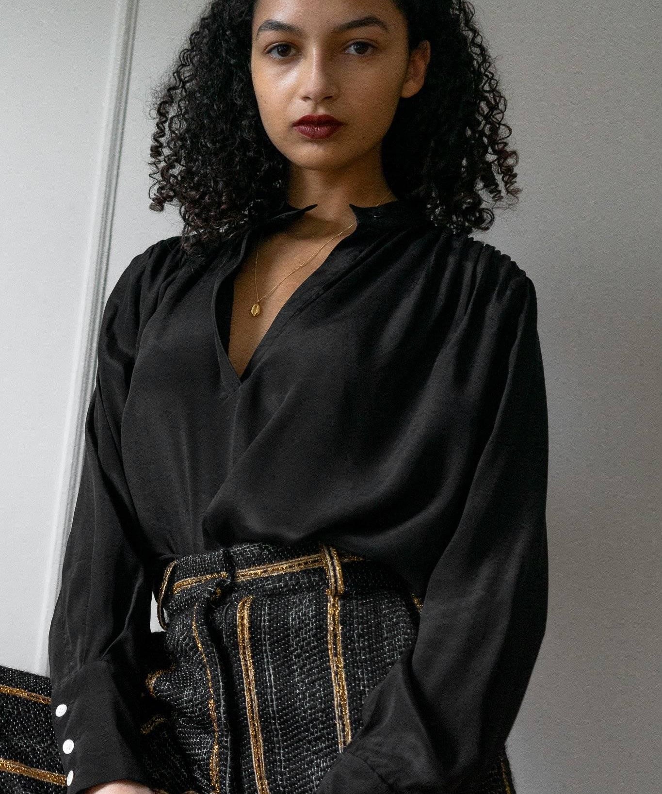 PAULA BLOUSE MODEL 14 BLACK - Room 502